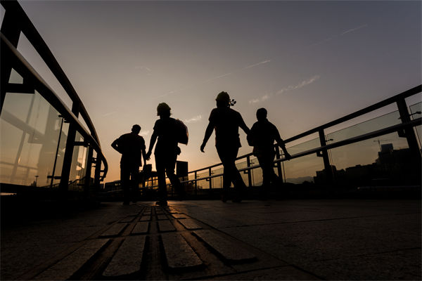 跨部門協（xié）作在（zài）精益生（shēng）產推進中的（de）障礙（ài）與破（pò）解之道是？