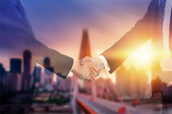 品牌戰略管理中，如何有效應（yīng）對市場變化與消費者需求？