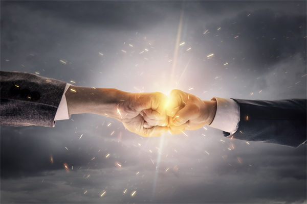 競爭對手策略（luè）多變，企業戰略管理如何調整以應對（duì）挑戰？