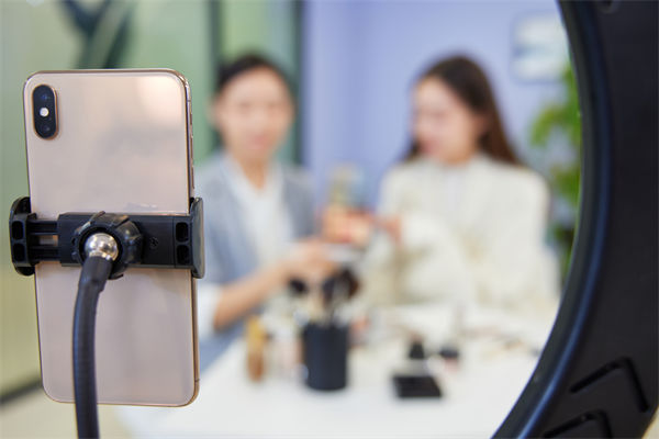 超200名國家一級演員開始做直（zhí）播，精益生（shēng）產怎麽看？