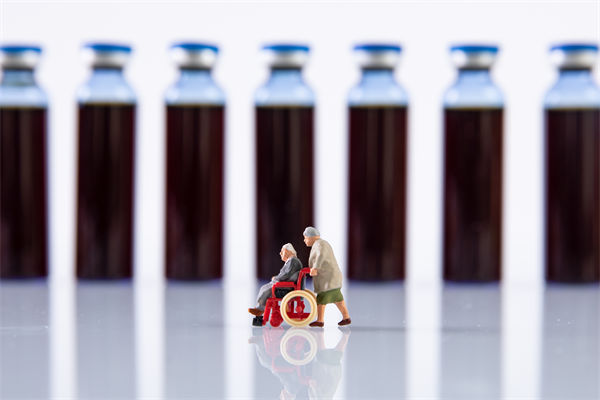 為啥有些老人沉迷（mí）購買保健品？對品牌營銷有何啟示？