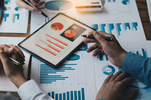 麵對多元化業務，集團如何精準製定管控體（tǐ）係與策略？