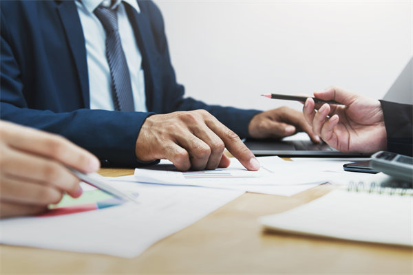 麵對多元化業務，集團如何（hé）精準（zhǔn）製定（dìng）管控體係與（yǔ）策略？