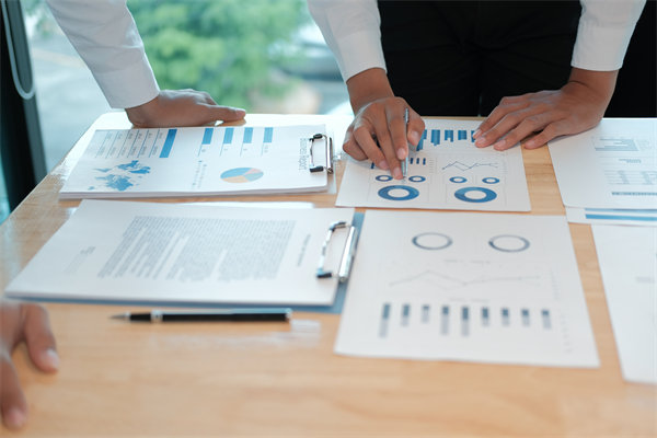 在薪酬績效管理中，如（rú）何融入員工個人發展計劃（huá）？