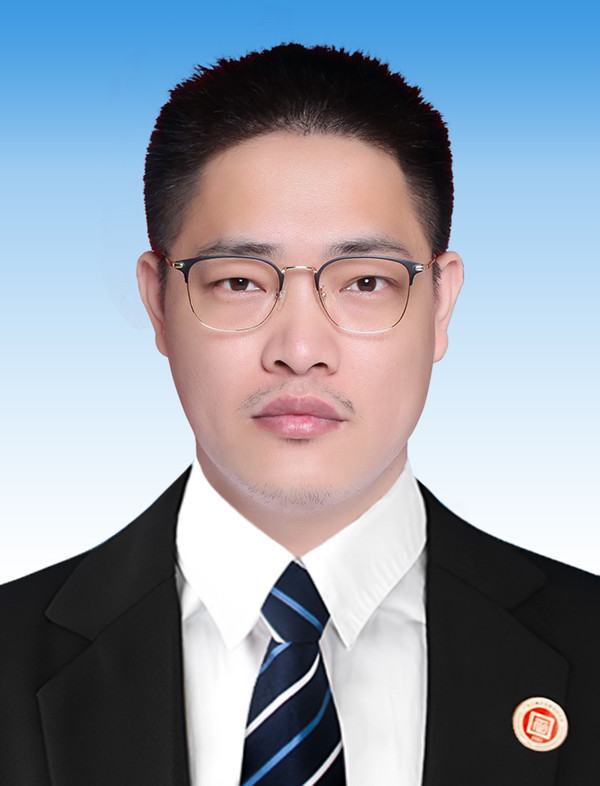 绿巨人草莓丝瓜樱桃在线视频谘詢集團資深谘詢師陳念軍