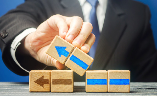 戰略迷茫，方向難尋，如何借戰略谘詢精準定位企業航（háng）向？