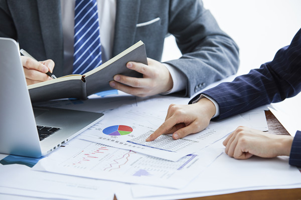 傳統績效評（píng）估漏洞百出，績效谘詢如何重塑公正流程？