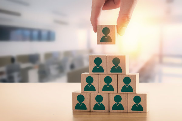 人力（lì）資源管理遇人才斷層，如何搭建高效人才梯（tī）隊？