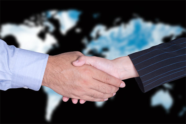 美（měi）企（qǐ）業主：付關稅也要中國造，對關聯企業的啟示