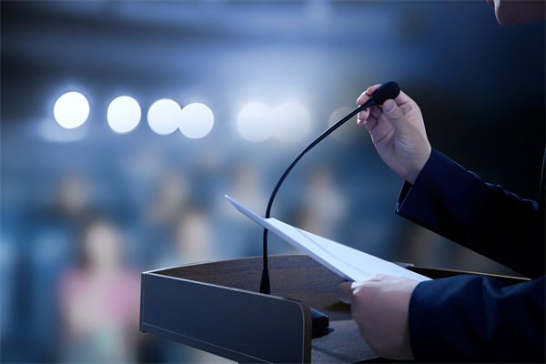 大降對華關稅，特朗普（pǔ）為何轉彎？製造業怎麽看？