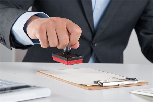 5月10日起結婚離婚不需要戶口本，人力資源怎麽看？