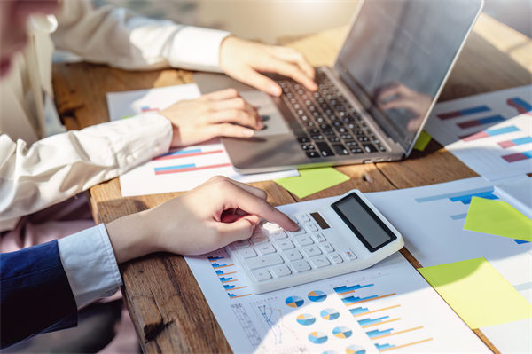 榴蓮價格暴（bào）跌50%，有人買了50箱，預（yù）算管理怎麽看？