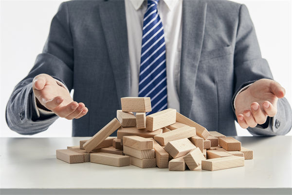 企業的（de）績效（xiào）層層加碼，是激發鬥誌還是逼走人才？