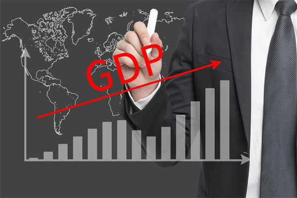 半年經濟大考成績單透露哪些信號？企（qǐ）業有何（hé）啟示？