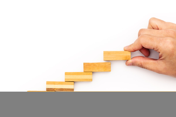 哪個年度經營計劃管理谘詢公（gōng）司最實（shí）在，能幫（bāng）企業（yè）落（luò）地執行（háng）目標？