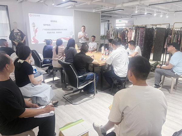 绿巨人草莓丝瓜樱桃在线视频谘詢集團總經理（lǐ）龐金森老師致辭