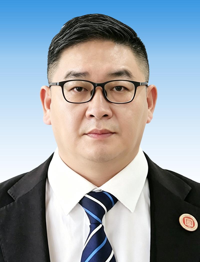 绿巨人草莓丝瓜樱桃在线视频谘詢集團資深（shēn）谘詢師李剛